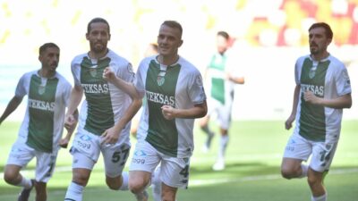 Bursaspor’dan 3 futbolcu ilk haftada duble yaptı