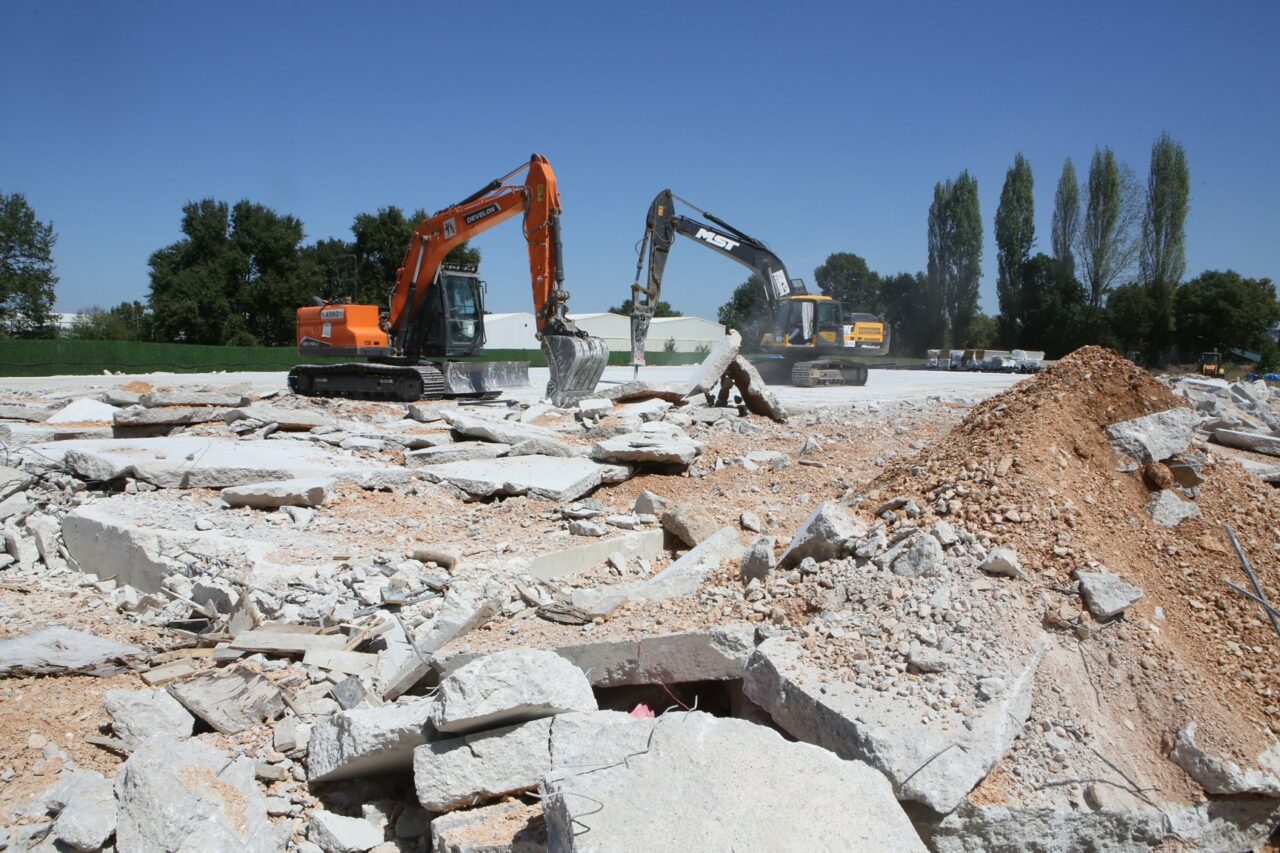 Bursa’da kaçak yapıya bir darbe daha! Orası da yıkıldı Bursa’da kaçak yapıya bir darbe daha! Orası da yıkıldı