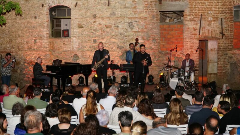 Mudanya Belediyesi tarafından bu yıl ilki düzenlenen Mudanya Caz Festivali,