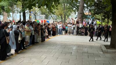 Bursa’da yüzlerce kişi her gün bu anı bekliyor!