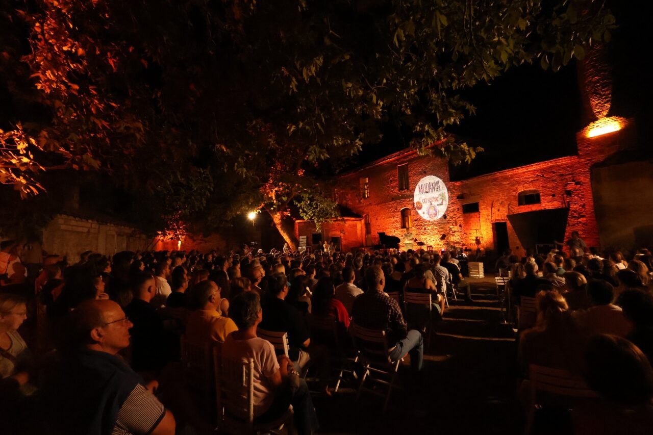 Bursa’nın turistik mahallesinde caz rüzgarı