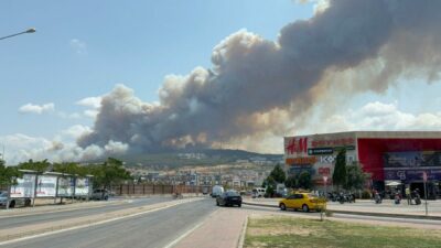 Çanakkale’de yangın bir anda büyüdü! Üniversite boşaltıldı