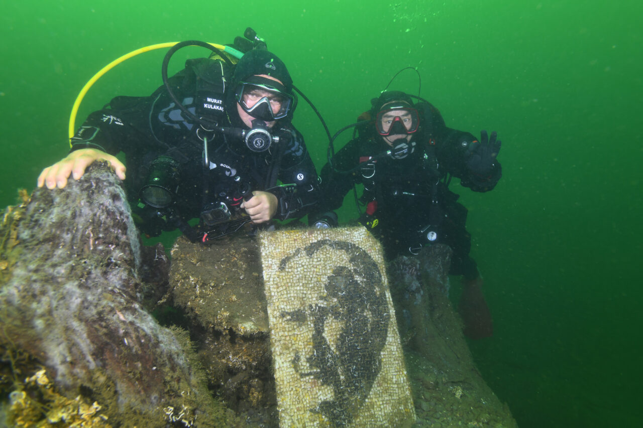 Batık şehir Gölcük’ten 26 yıl sonra görüntüler Batık şehir Gölcük’ten 26 yıl sonra görüntüler
