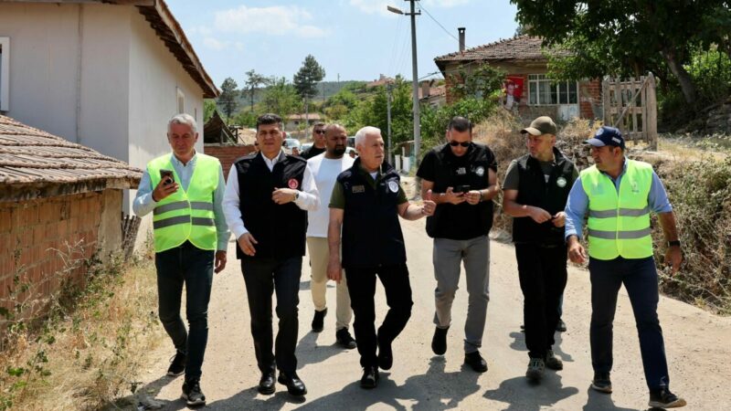 Bursa’daki felakette büyük yara alan Harmancık’tan mesaj var Olay Gazetesi Yazarı İhsan Aydın, yangında binlerce hektarlık ormanlık alanını