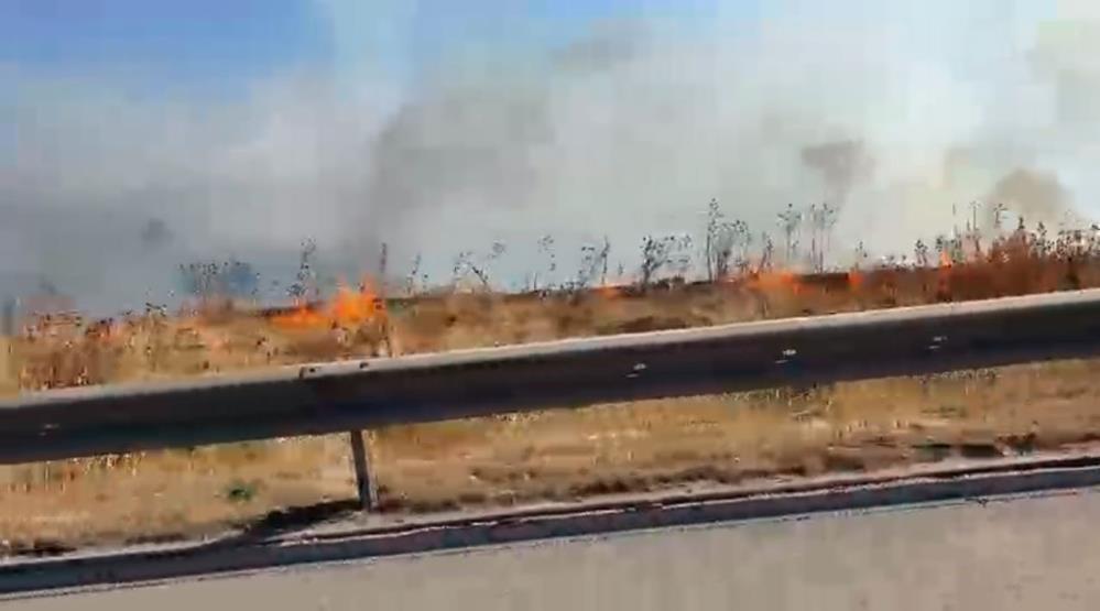 Bursa Şehir Hastanesi karşısında yangın Bursa Şehir Hastanesi karşısında yangın