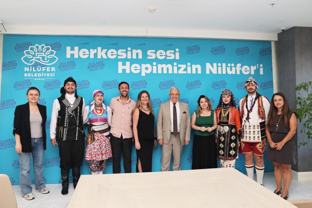 Nilüfer Halk Dansları Topluluğu İtalya’dan ödülle döndü