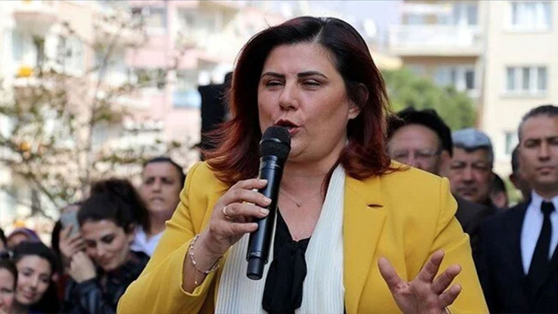 Özlem Çerçioğlu, CHP’den istifa etti Özlem Çerçioğlu, CHP’den istifa etti