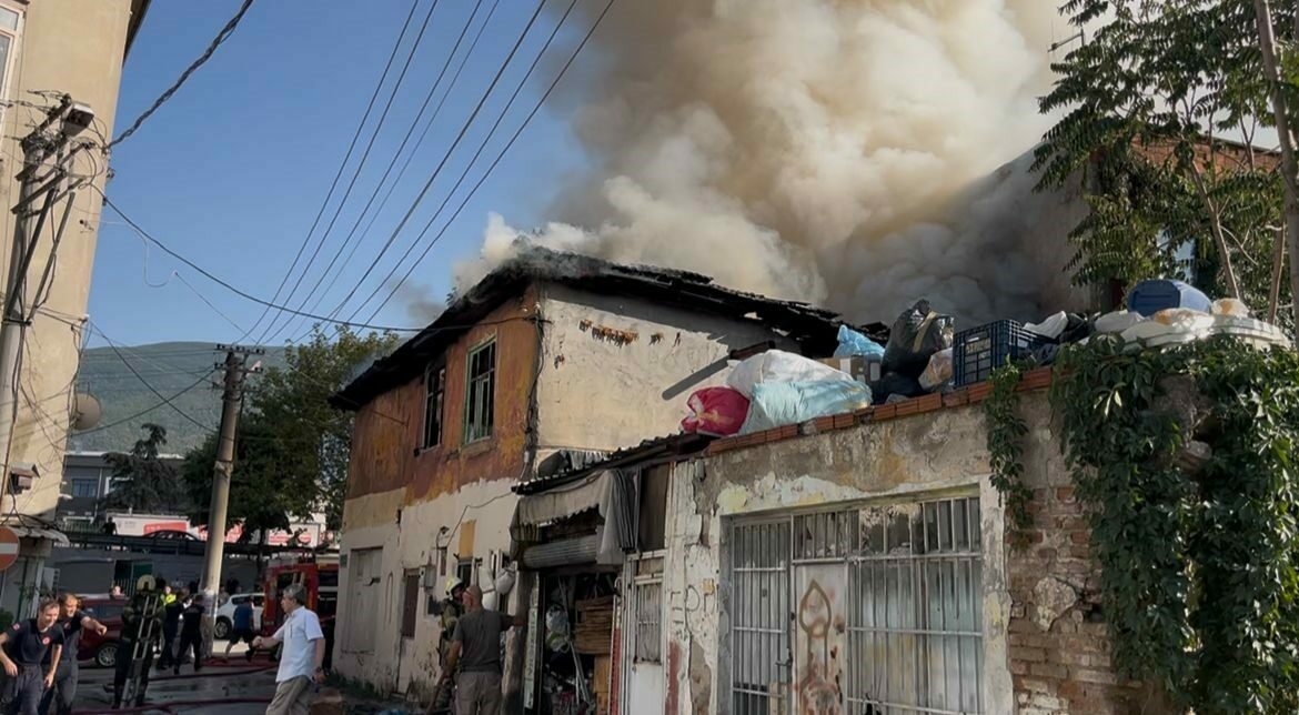 Bursa’da bir yangın daha! Dumanlar kentin birçok noktasından görüldü…