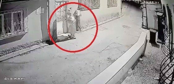 Bursa’da palyaço dehşeti! Korku filmlerinin aratmadı… Bursa’da palyaço dehşeti! Korku filmlerinin aratmadı…