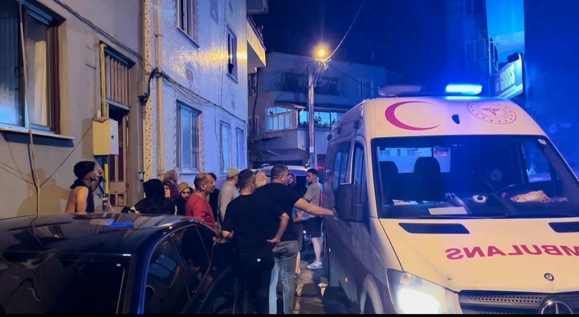 Bursa’da ’park’ kavgası sokağa taştı: 3 yaralı Bursa’da ’park’ kavgası sokağa taştı: 3 yaralı