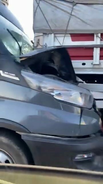 Bursa’da zincirleme kaza: Peş peşe çarpıştılar… Bursa’da zincirleme kaza: Peş peşe çarpıştılar…