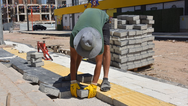 Bursa parke ve bordürlerle ilmek ilmek işleniyor Bursa parke ve bordürlerle ilmek ilmek işleniyor