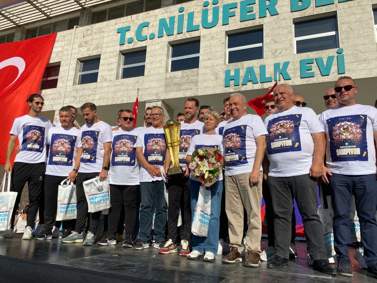 Nilüfer’in ‘Süper’ takımına Bursa’da süper karşılama