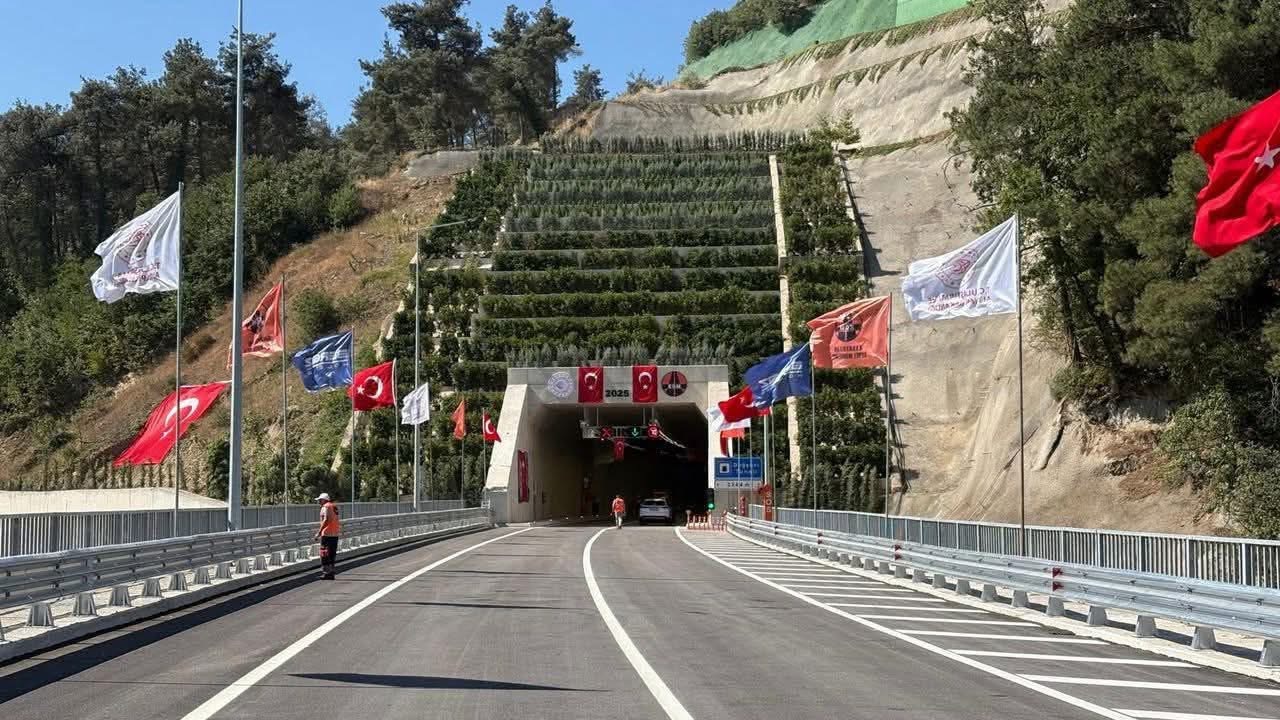 Bursa’da 9 yılda hizmete açıldı ama gündemden düşmüyor Bursa’da 9 yılda hizmete açıldı ama gündemden düşmüyor