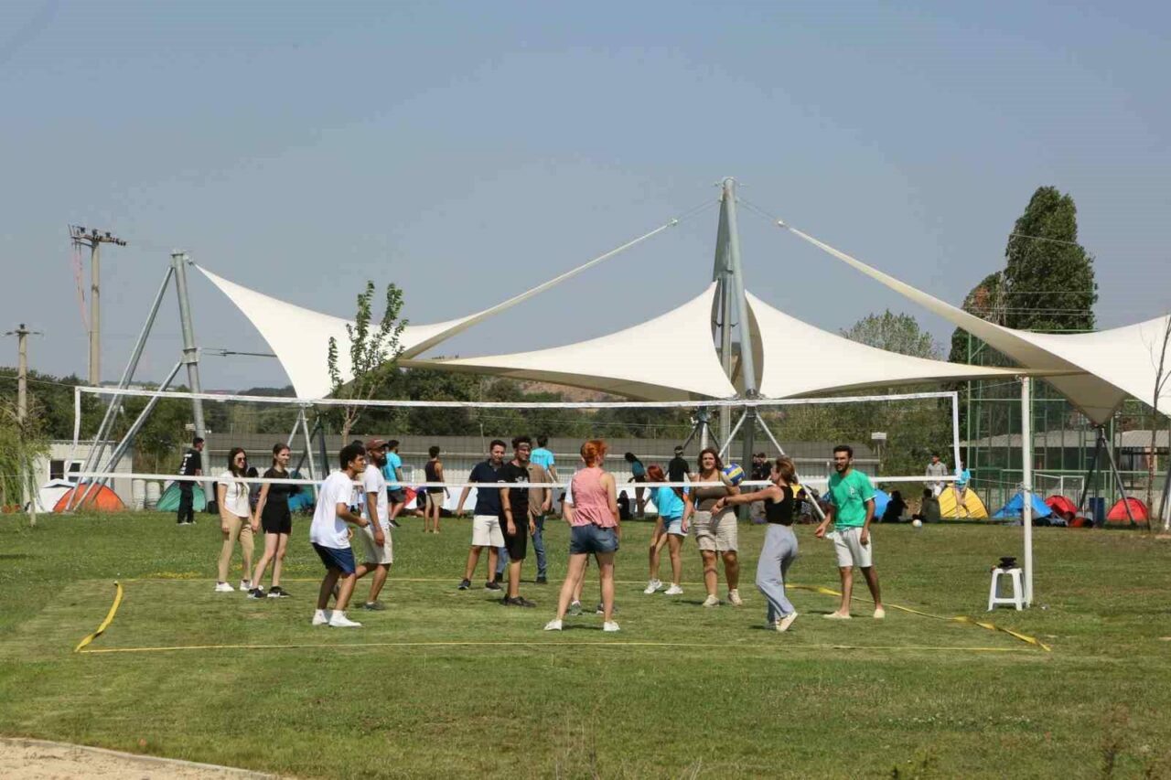 Dünya gençleri Bursa’da bu noktada buluştu Dünya gençleri Bursa’da bu noktada buluştu