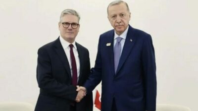 Cumhurbaşkanı Erdoğan İngiltere Başbakanı Starmer ile görüştü