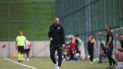 Bursaspor’un hocası Çağlayan’dan lig öncesi camiaya mesaj