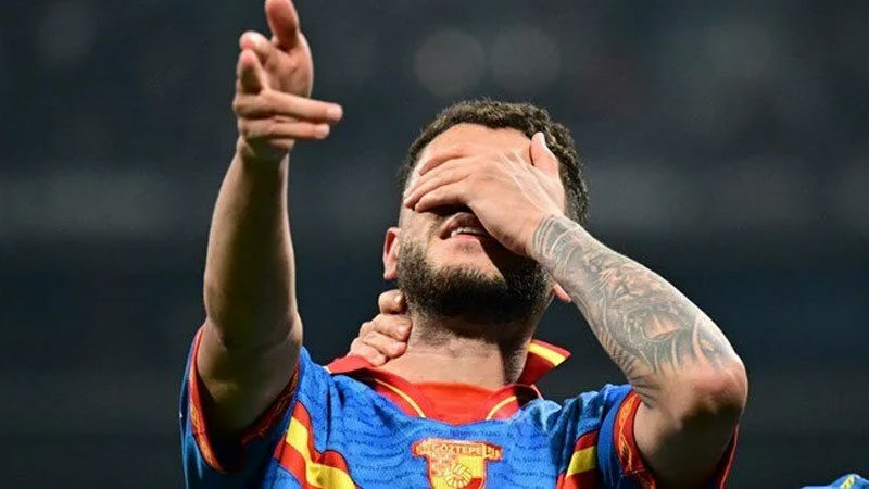 Türk futbol tarihine geçen transfer açıklandı: Rekor imza! Göztepe ve Leipzig, Romulo'nun transferini resmen açıkladı. Mali ayrıntılar da