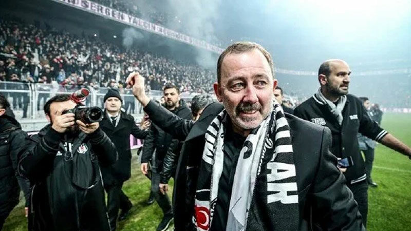 İddia: Sergen Yalçın Beşiktaş’ta Dolmabahçe'de Lausanne'a 1-0 yenilerek Konferans Ligi'ne veda eden ve Solskjaer'in