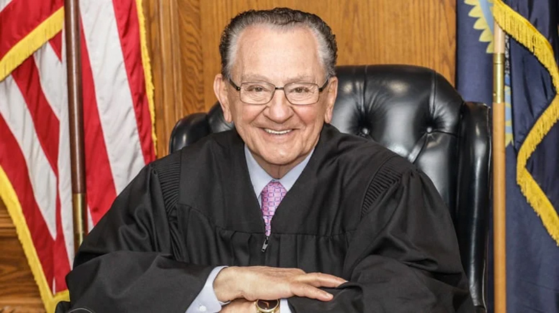 ‘Babacan yargıç’ Frank Caprio hayatını kaybetti! İki Türk’ü affetmişti… ‘Babacan yargıç’ Frank Caprio hayatını kaybetti! İki Türk’ü affetmişti…