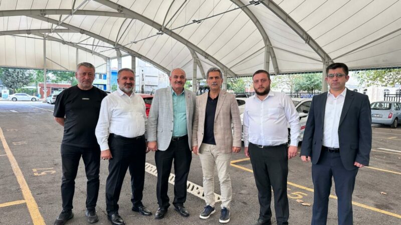 Gemlik Belediye Başkanı Şükrü Deviren, ilçeye kazandırılması planlanan Perşembe Pazarı
