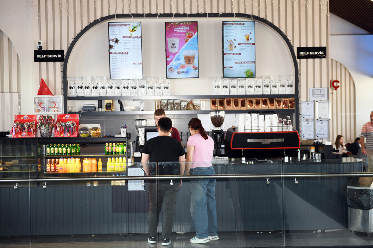 Bursa’da 320 bin genç buraya akın etti Bursa’da 320 bin genç buraya akın etti