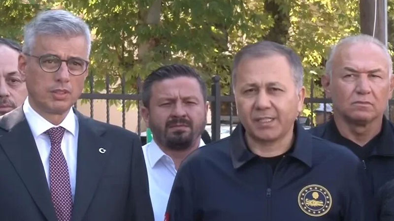 Bakanlar deprem bölgesinde son durumu açıkladı: 50 ekip hasar tespiti yapıyor Bakanlar deprem bölgesinde son durumu açıkladı: 50 ekip hasar tespiti yapıyor