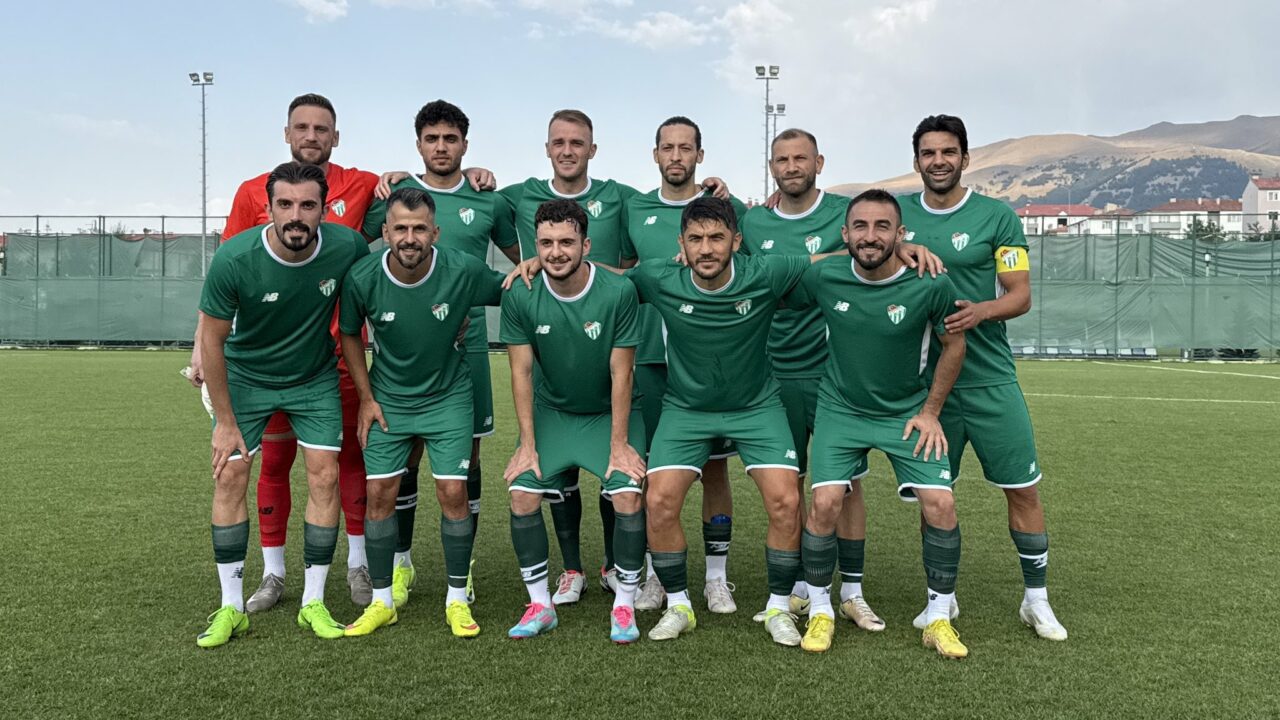 Bursaspor’un göğsü için yok mu bir babayiğit? Bursaspor’un göğsü için yok mu bir babayiğit?