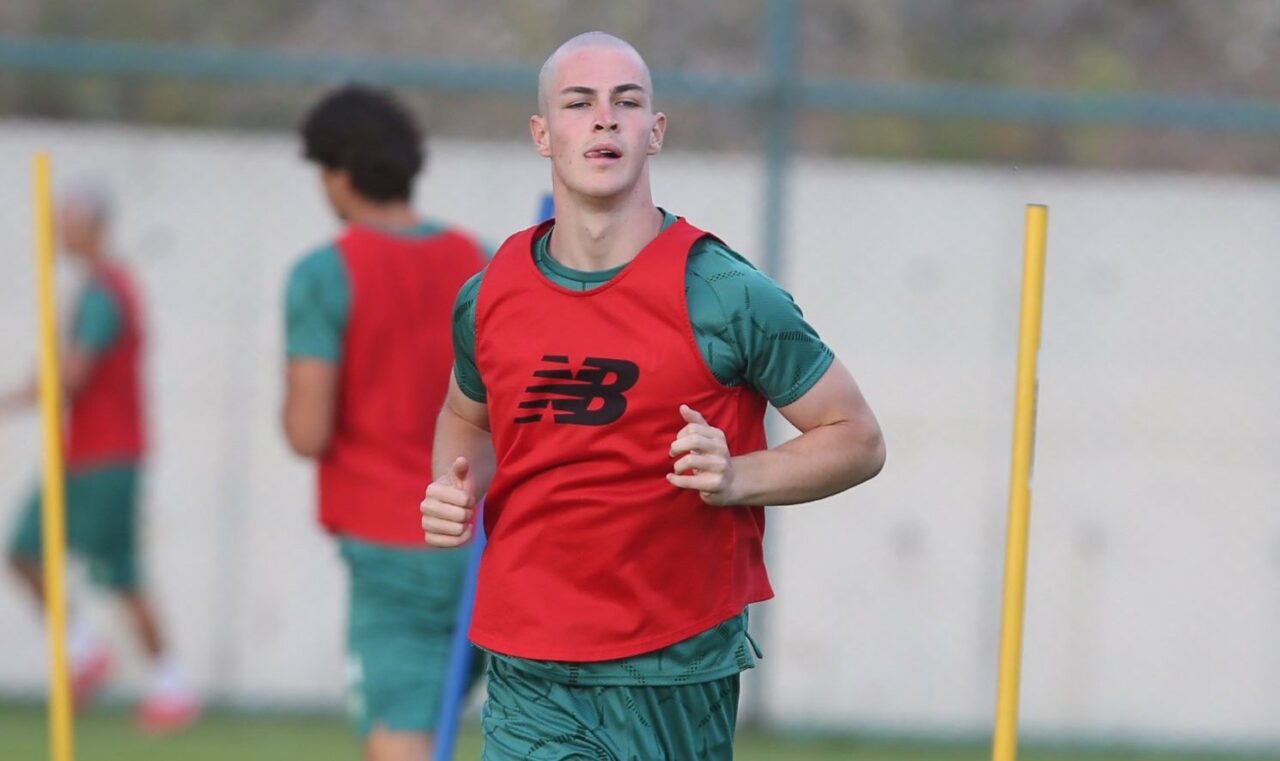 Bursaspor’da iki isim kamptan ayrıldı Bursaspor’da iki isim kamptan ayrıldı