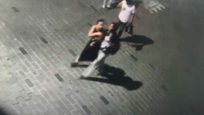 Hayatının şokunu yaşadı! Sohbet bahanesiyle koluna girip…