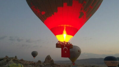 Balonlar 30 Ağustos için havalandı