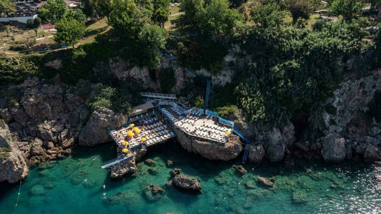 Kavurucu sıcaklardan bunalanlar buraya akın ediyor!