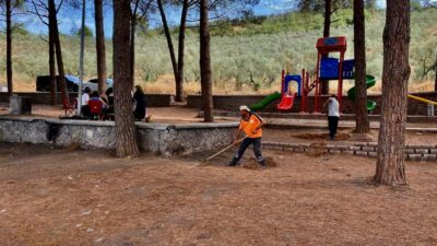 Bursa’da Gemlik ilçesinde piknik alanlarında temizlik