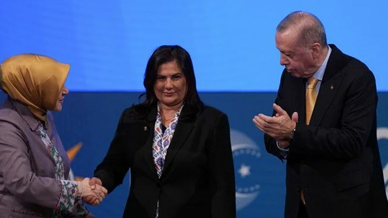 CHP'den istifa ederek AK Parti'ye katılan Aydın Büyükşehir Belediye Başkanı