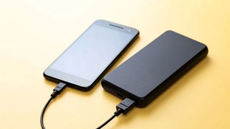 Bakan Uraloğlu açıkladı: Powerbank’lere yasak geliyor Bakan Uraloğlu açıkladı: Powerbank’lere yasak geliyor