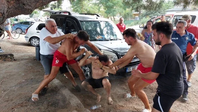 Cankurtarandan vatandaşa ‘Neden işime karıştın?’ dayağı Cankurtarandan vatandaşa ‘Neden işime karıştın?’ dayağı