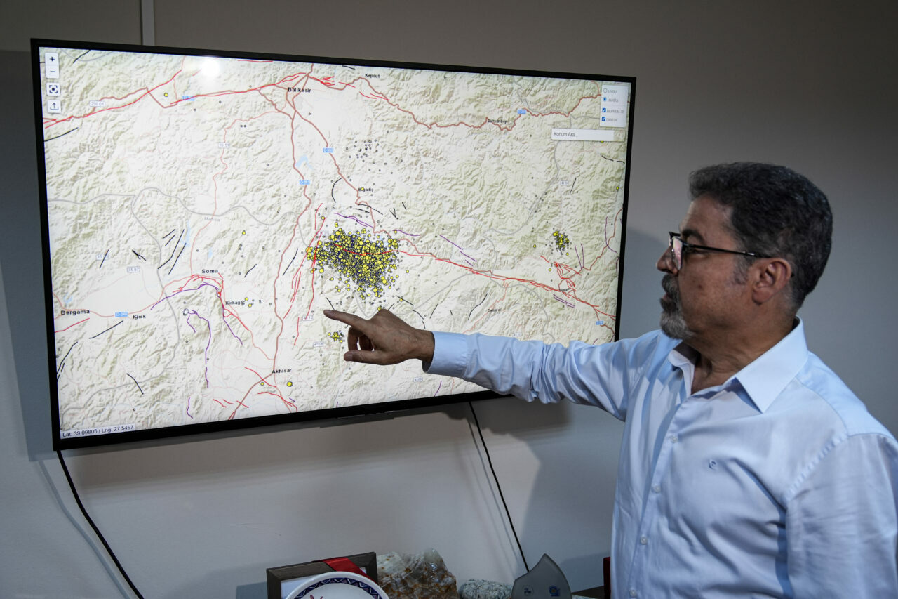 Bursa’nın yanı başı beşik gibi! 4 bine yakın artçı Bursa’nın yanı başı beşik gibi! 4 bine yakın artçı