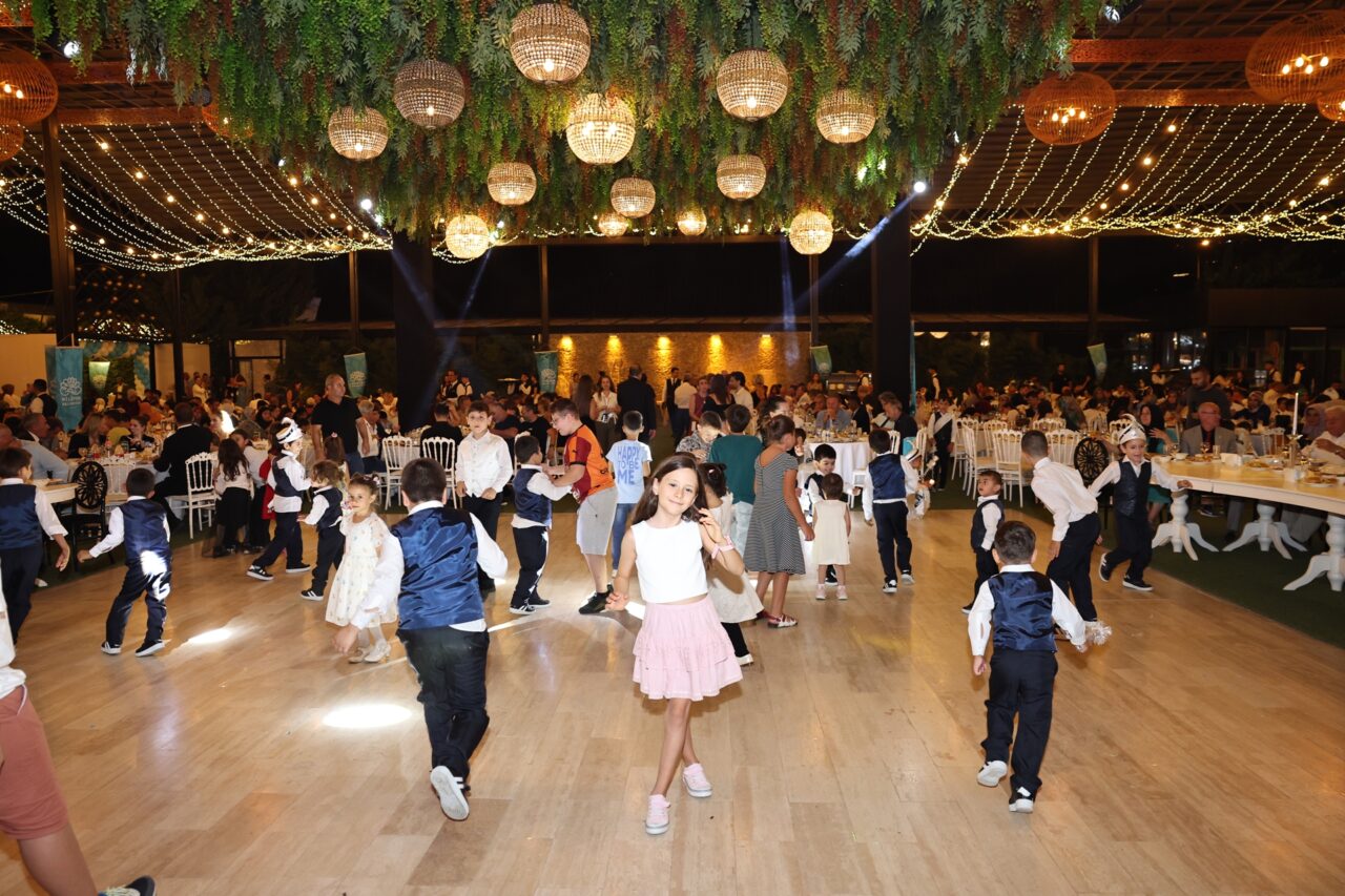 Nilüferli çocuklara sünnet şöleni