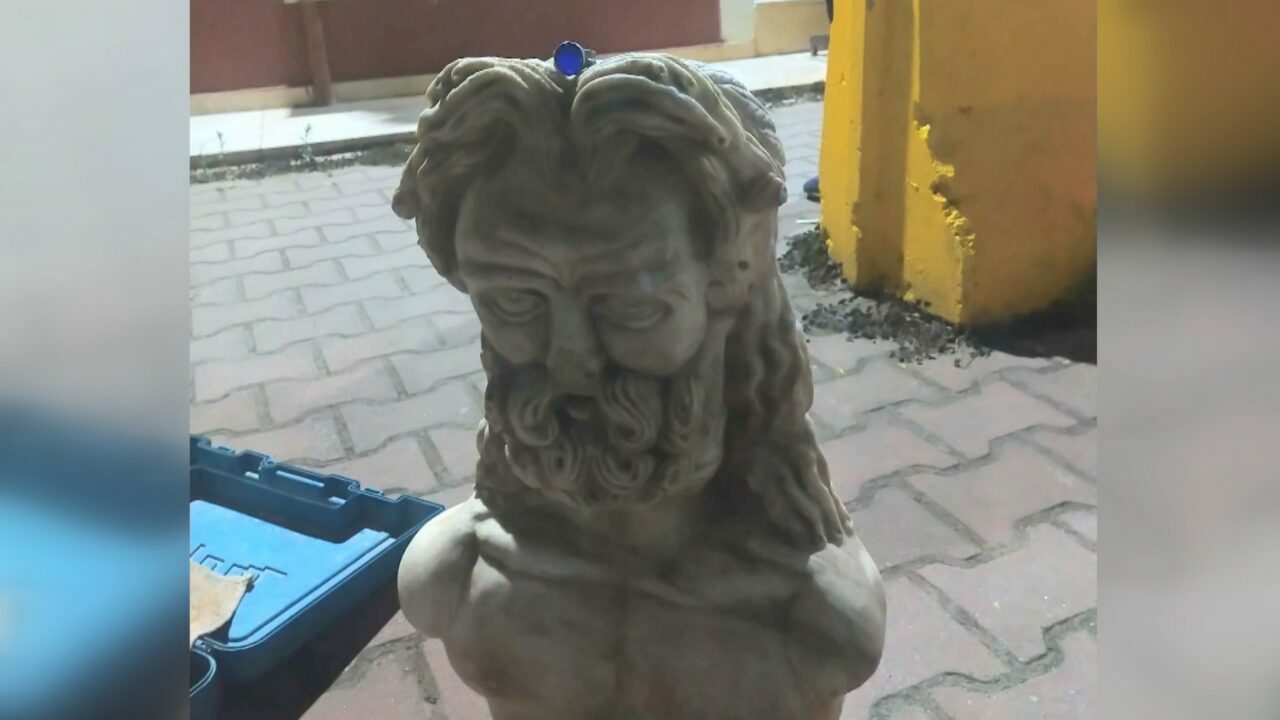 Bursa’da tarihi eser operasyonu: 2 heykel ele geçirildi