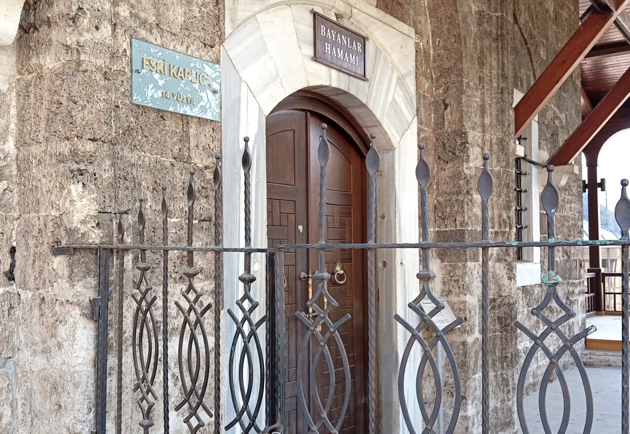 Bursa’nın 7 asırlık tarihi yapısı neden kapatıldı? Bursa’nın 7 asırlık tarihi yapısı neden kapatıldı?