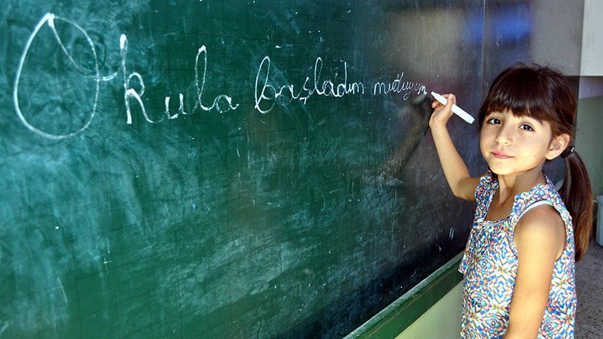 Bursa’da kız çocukları okusun diye yurt yapıp ve burs veren eğitim vakfı