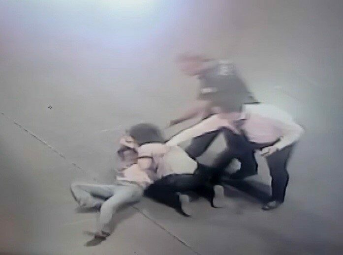 Bursa’da alkollü kadın terminali birbirine kattı Bursa’da alkollü kadın terminali birbirine kattı