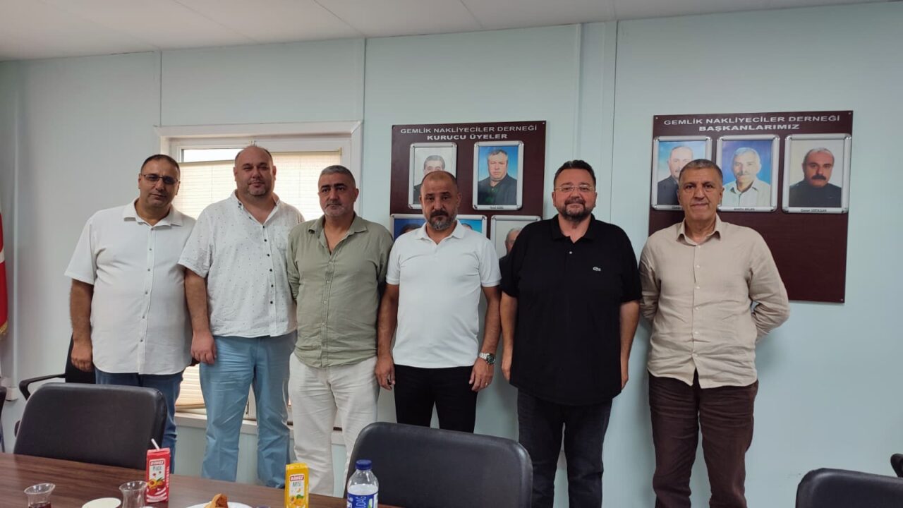 Bursa’da nakliyeciler: “Biz durursak yaşam durur”