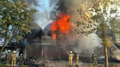 17 işyeri küle döndü