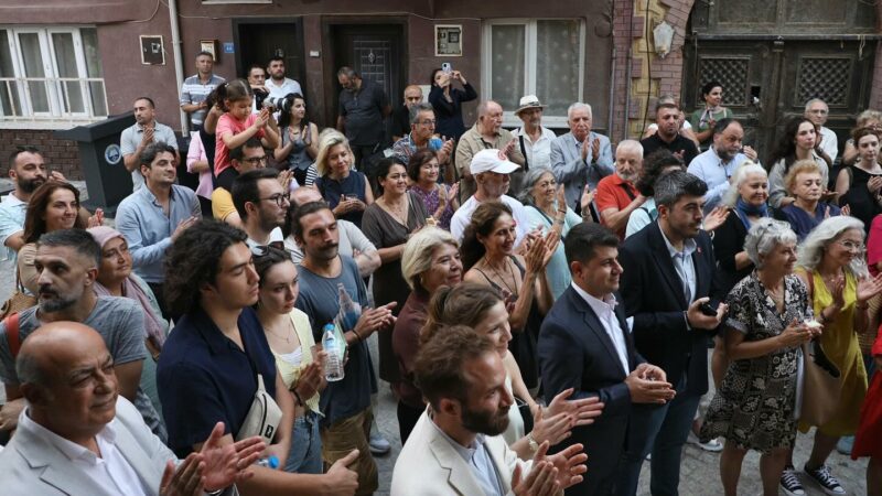 Mudanya Belediyesi, Girit Mahallesi’ndeki tarihi konağı Cumhuriyet Galerisi olarak kente
