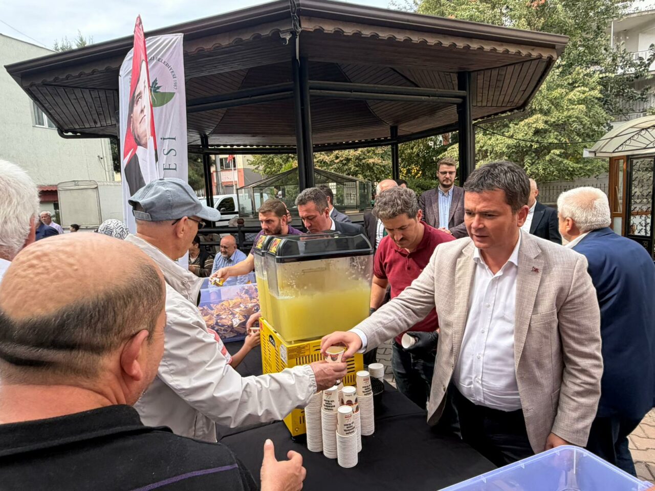 Başkan Erkan Aydın’dan Gülbahçe Mahallesi’ne ziyaret