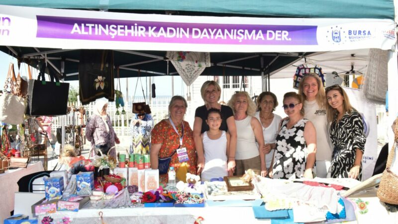 Büyükşehir Belediyesi’nin ‘Meydan Kadınların’ sloganıyla hayata geçirdiği dayanışma pazarı, bu