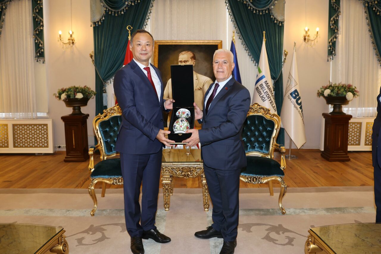 Bursa Büyükşehir ile Kırgızistan arasında kardeşlik köprüsü Bursa Büyükşehir ile Kırgızistan arasında kardeşlik köprüsü