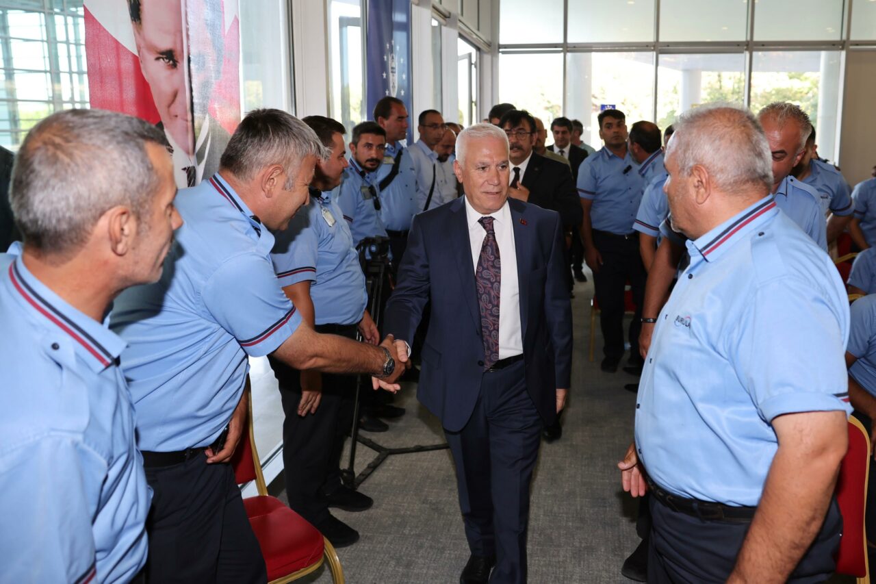 Bursa’nın toplu ulaşımında eğitim seferberliği Bursa’nın toplu ulaşımında eğitim seferberliği