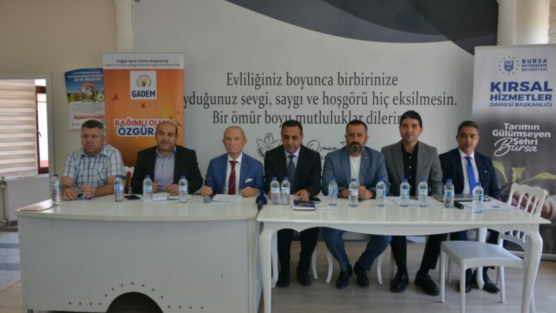 Bursa Büyükşehir’den katılımcı yönetim buluşması Bursa Büyükşehir Belediyesi'nin 'katılımcı yönetim' anlayışı çalışmaları kapsamında Orhaneli ilçesinde